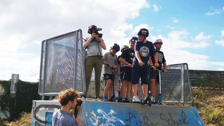 Erstes Scooter-Training und rbb Fernsehen im Skatepark